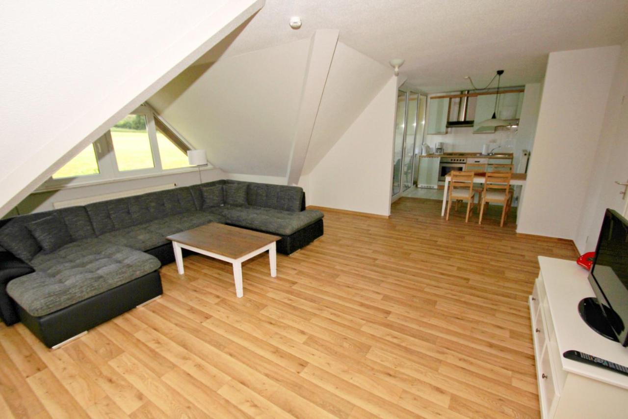Strandnah Mit Balkon, Gratis Nutzung Vom Ahoi Erlebnisbad Und Sauna In Sellin - Strandhaus Moenchgut Fewo21 洛布 外观 照片